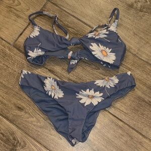 Floral Bikini Set with Daisy Print